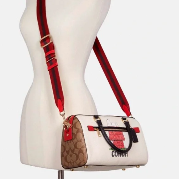 Coach X Peanuts Rowan Satchel With Snoopy - Picture 2 of 10